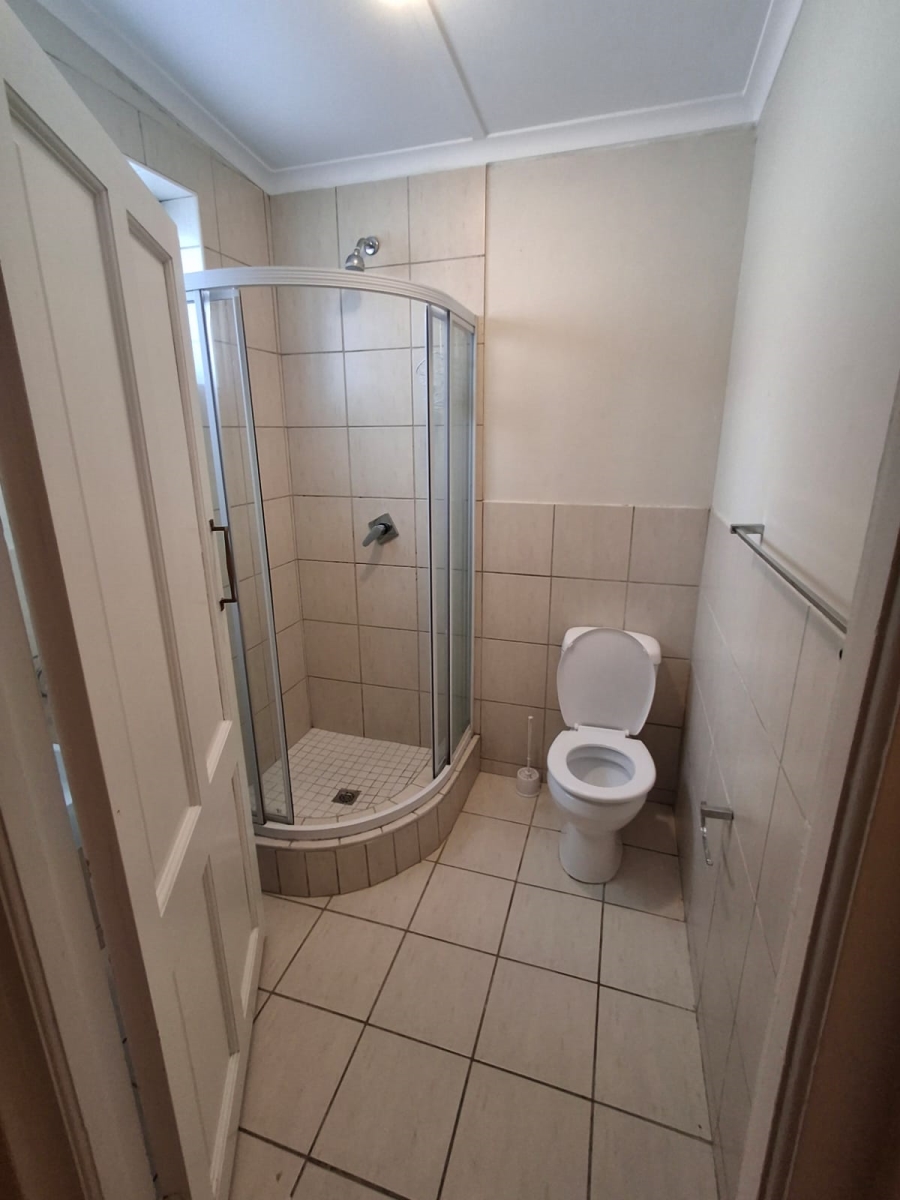 To Let 1 Bedroom Property for Rent in Summerstrand Eastern Cape